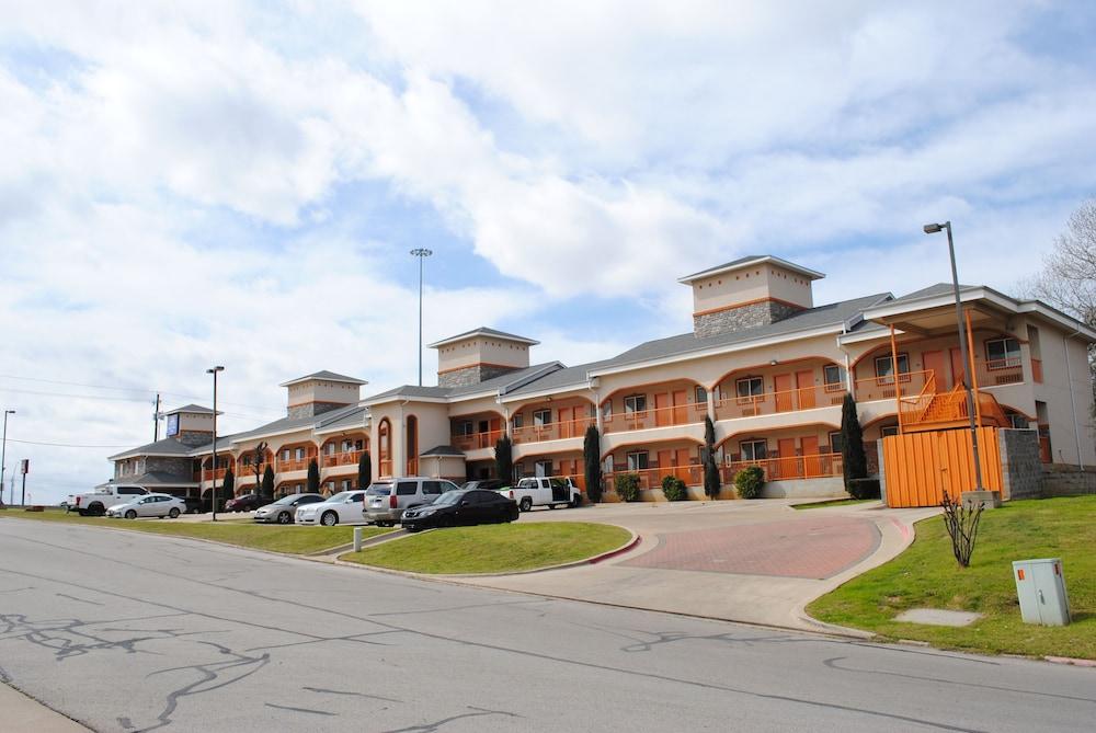Bestway Inn Bedford Bagian luar foto
